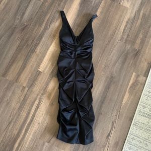 Xscape deep V wedding guest dress